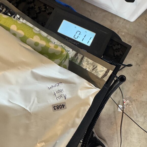 ASOS Short Womens Size 10 Green Daisy Print Slouchy Mom High Rise 5" Inseam - Picture 8 of 9